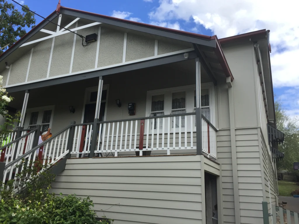 Weatherboard, trim and verandah repaint